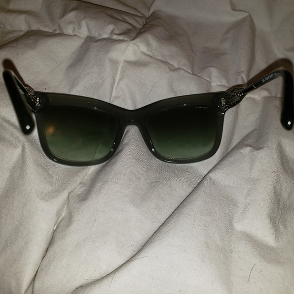 Burberry Sage Green Sunglasses - Picture 5 of 9